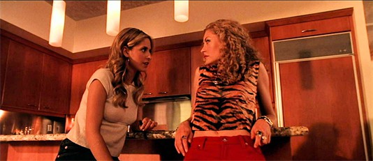 sarah-michelle-gellar-harvard-man-8 sarah-michelle-gellar-harvard-man-8