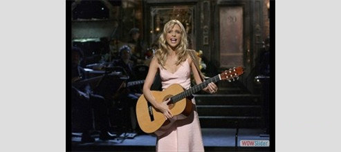 sarah-michelle-gellar-guitar-saturday-night-live sarah-michelle-gellar-guitar-saturday-night-live