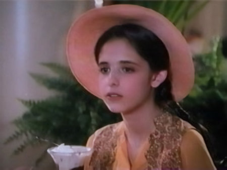 Sarah Michelle Gellar as Jackie Bouvier